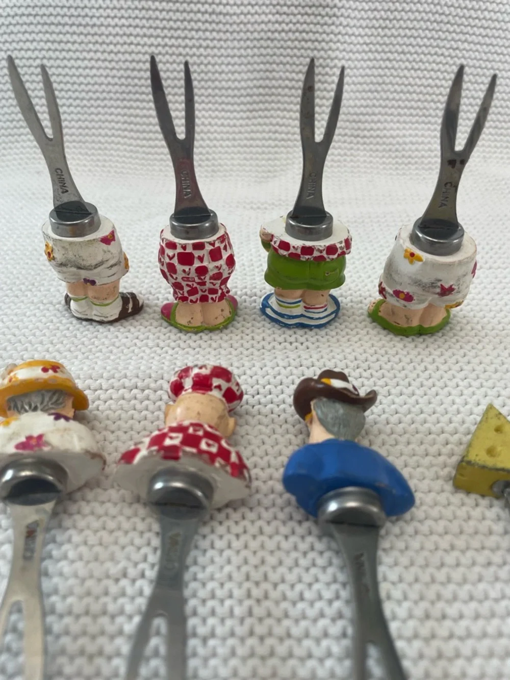 Boston Warehouse BBQ Corn Pick Holders– Novelty Cheese & Character Picks-12 pcs